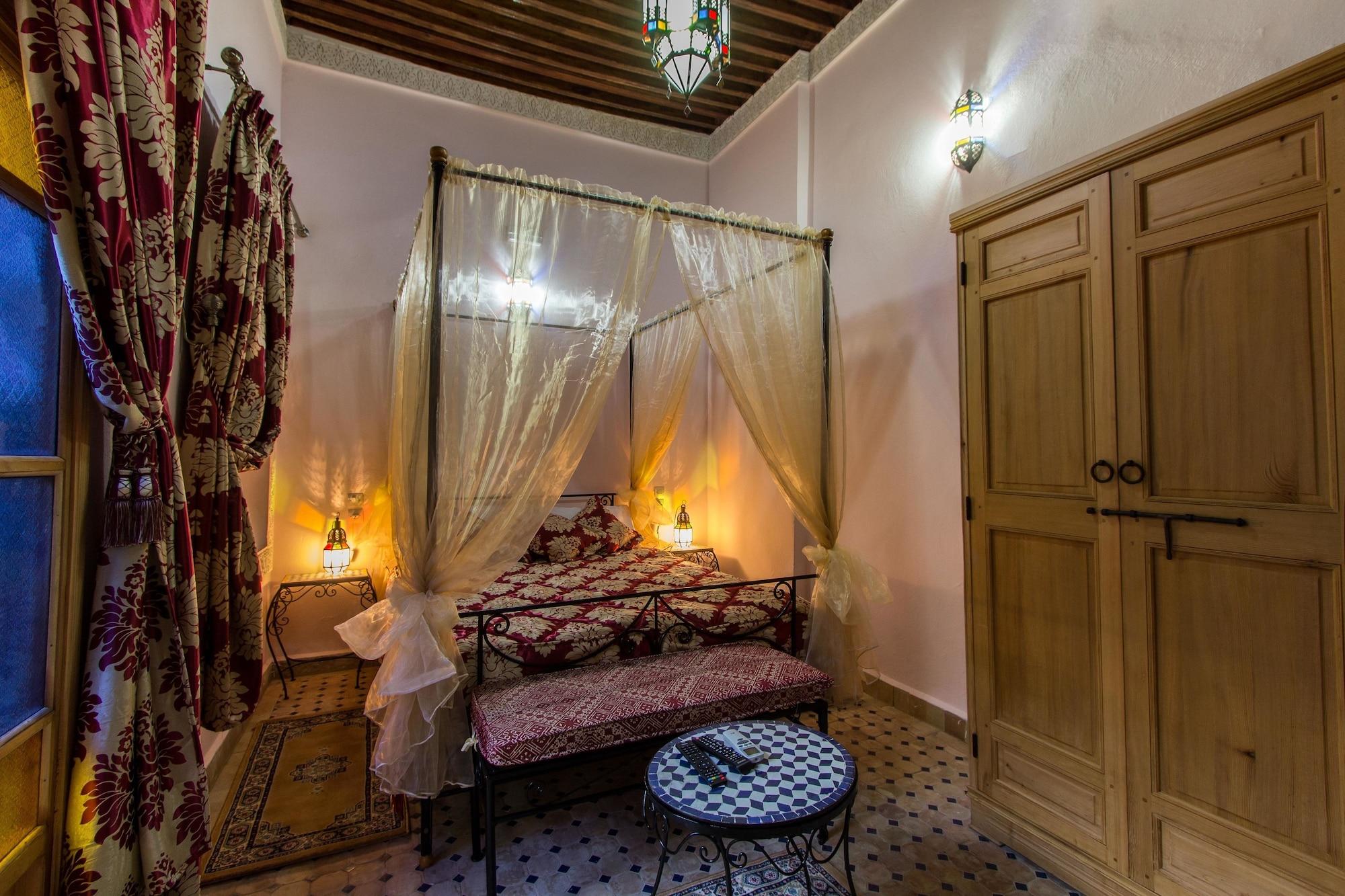 Riad Taryana Fes Exterior photo