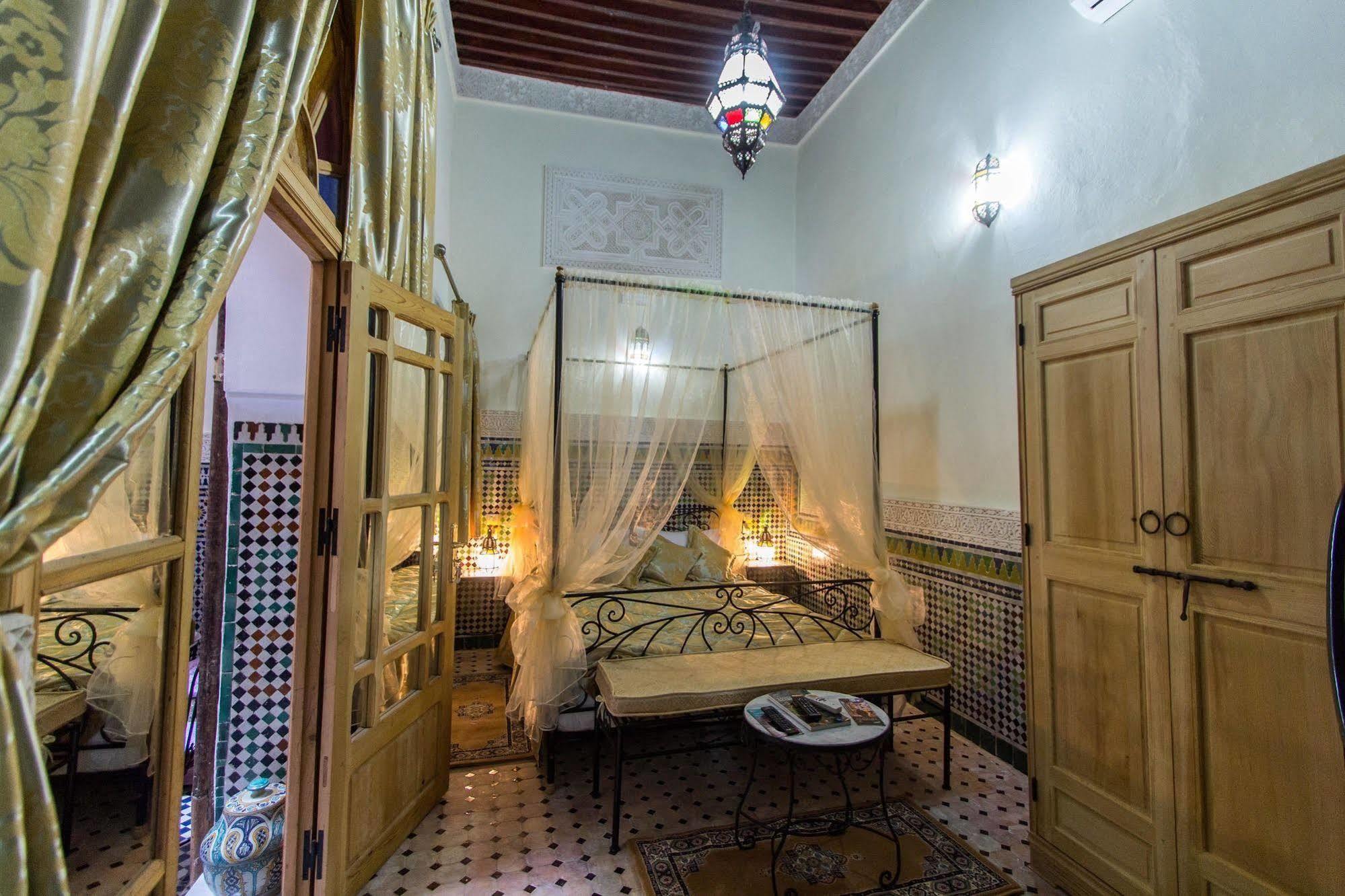 Riad Taryana Fes Exterior photo